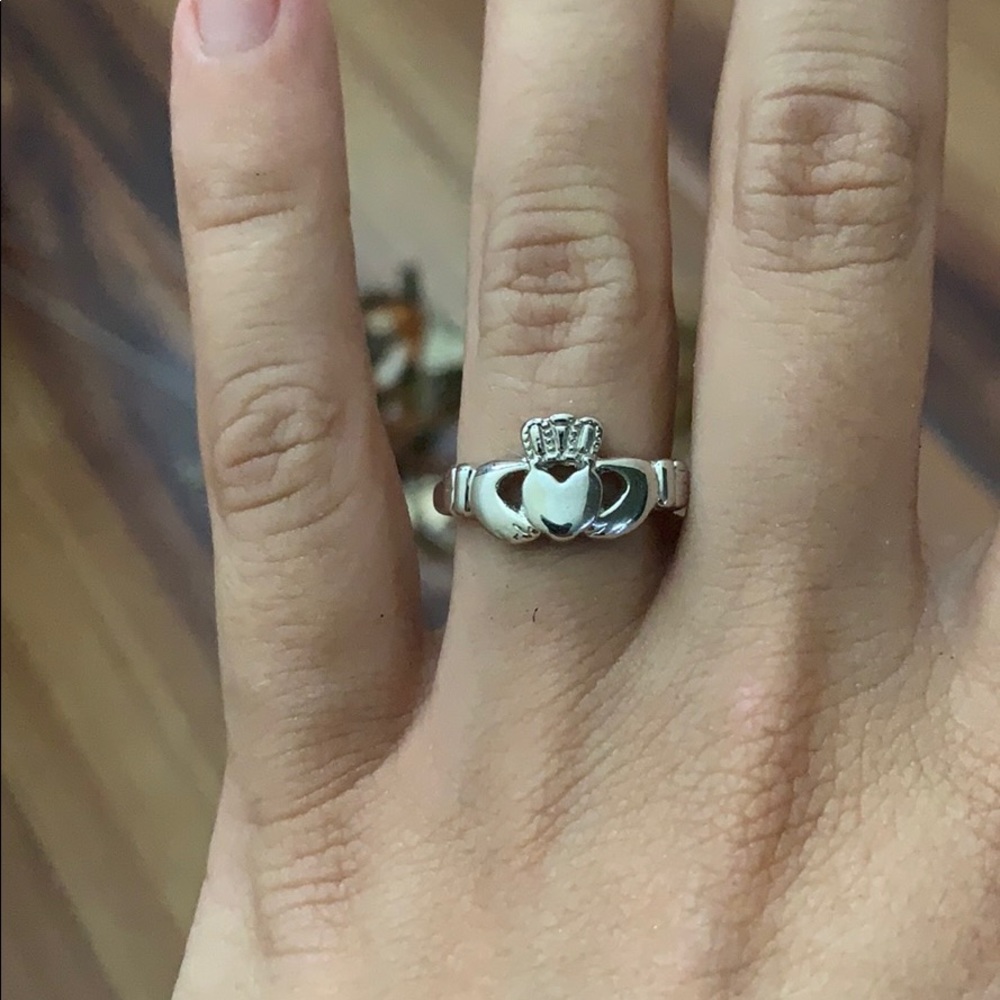 Ring - Picture 2 of 3